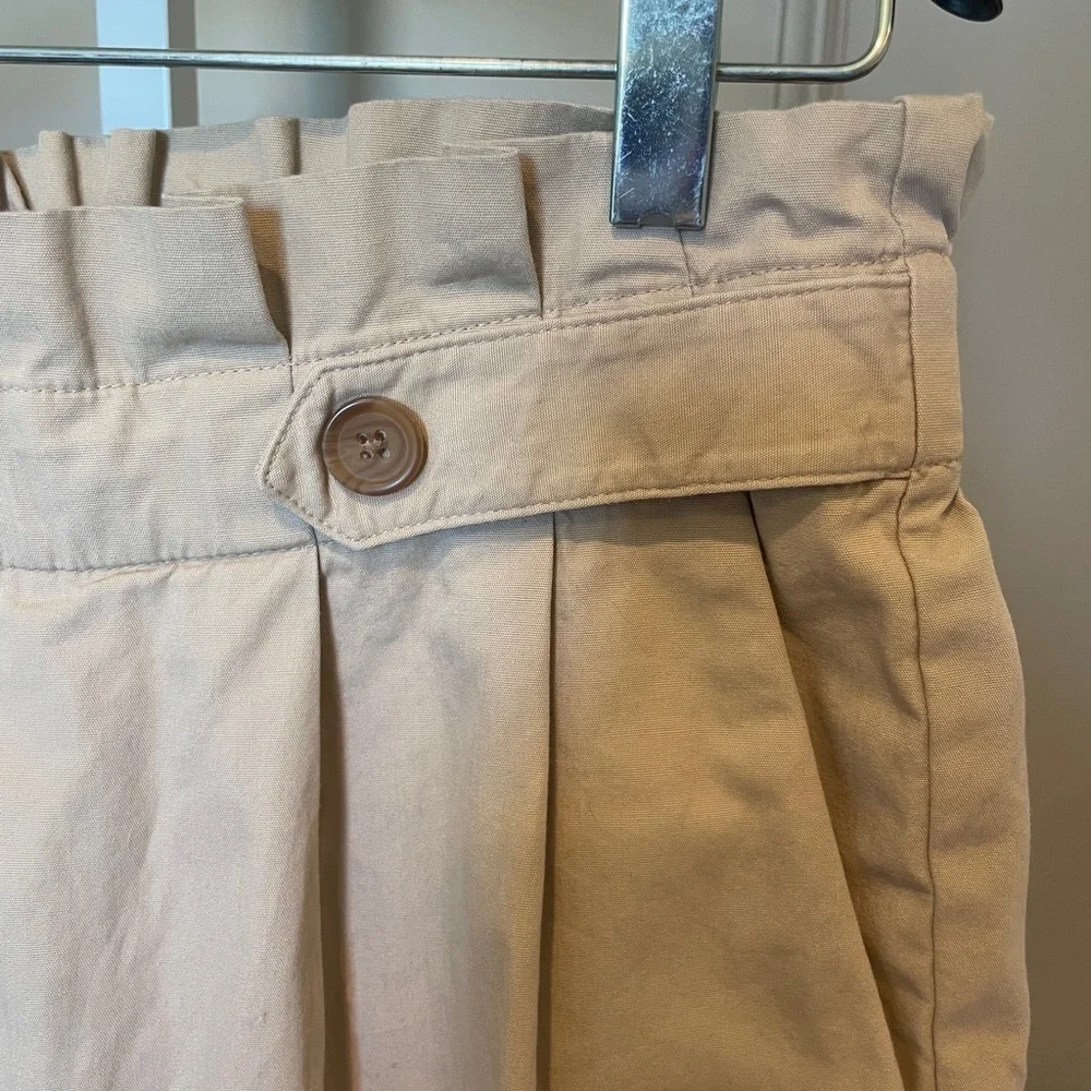Banana Republic Shorts 12 Sailor Waist Paper Bag Tan Organic Cotton Pleated Cute